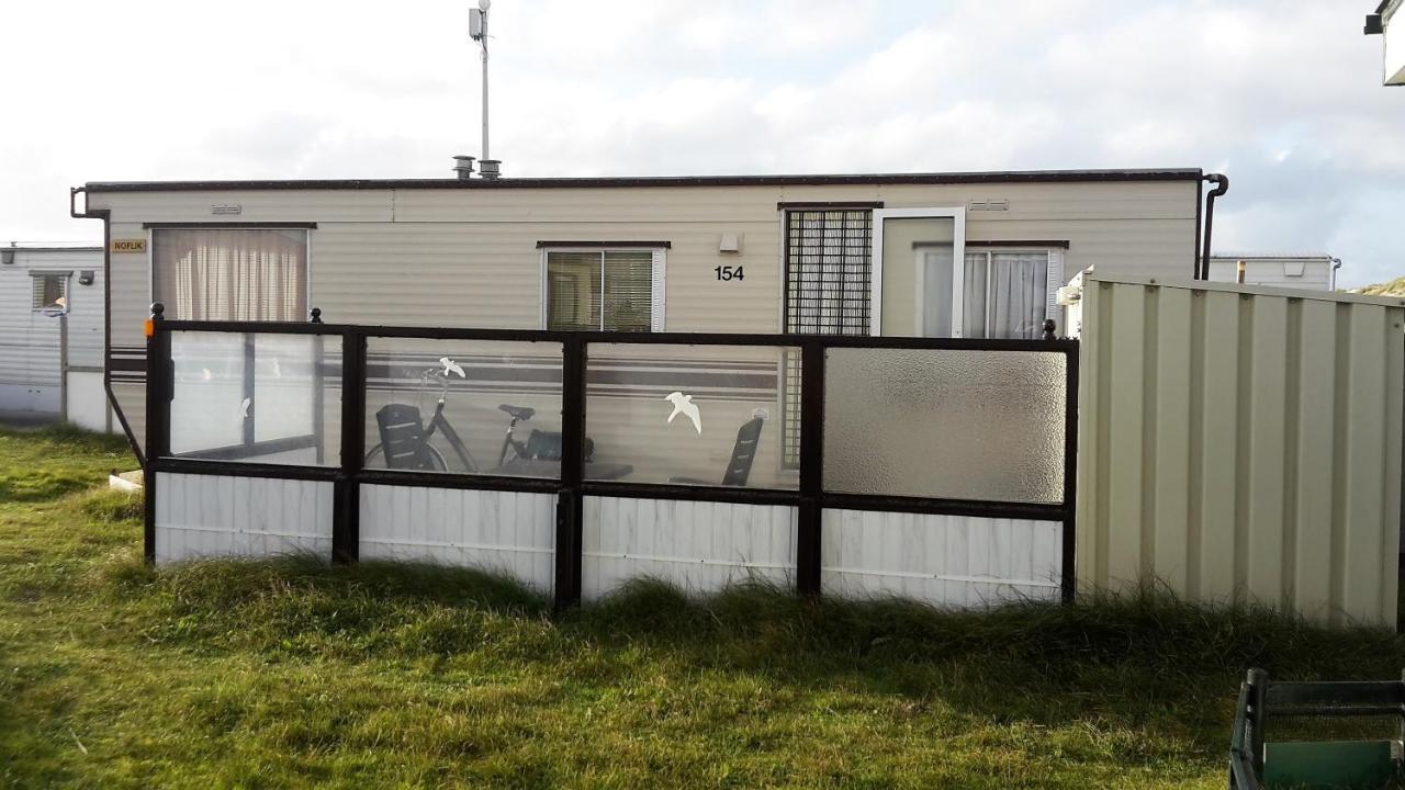 Ameland-Nes-Duinoord: Stacaravan Nes  Esterno foto