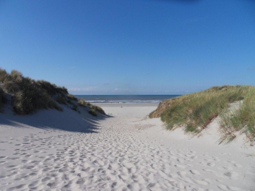 Ameland-Nes-Duinoord: Stacaravan Nes  Esterno foto