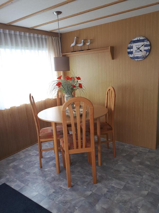 Ameland-Nes-Duinoord: Stacaravan Nes  Esterno foto