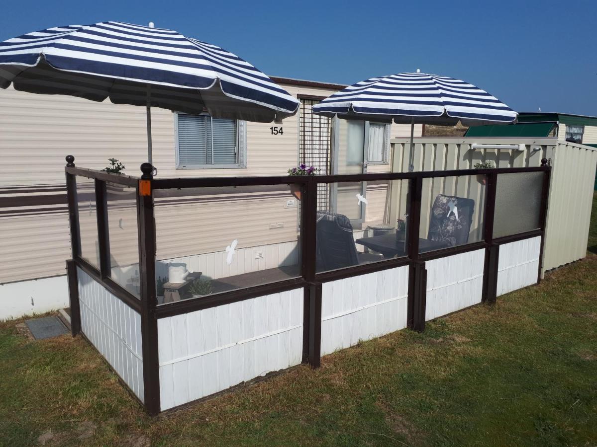 Ameland-Nes-Duinoord: Stacaravan Nes  Esterno foto