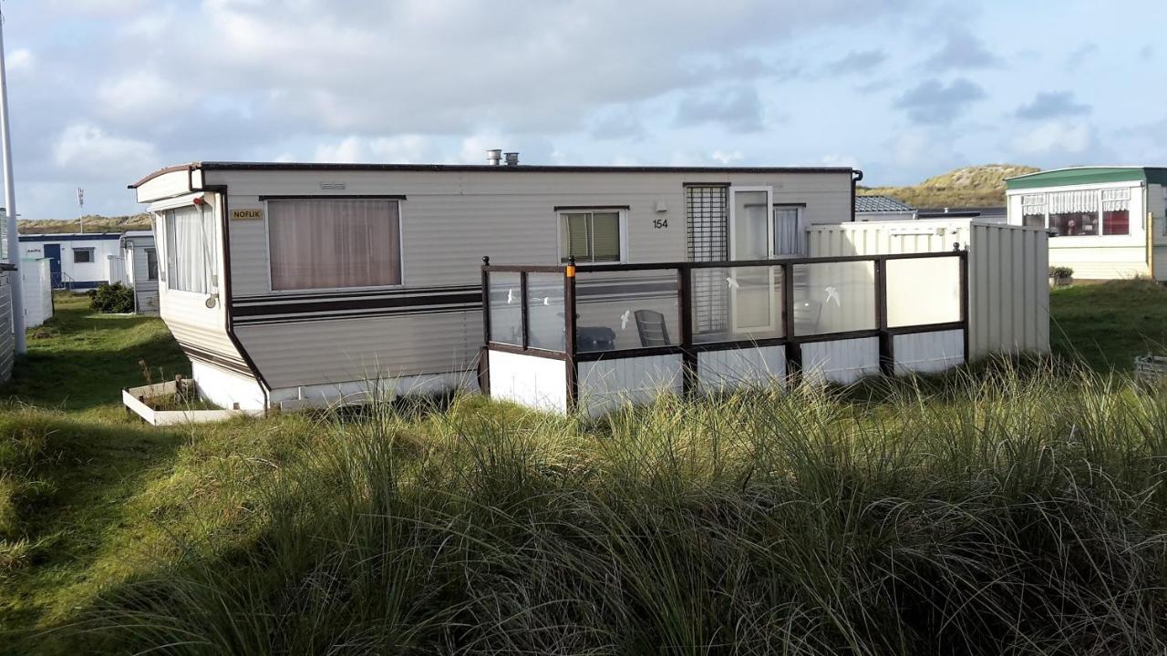 Ameland-Nes-Duinoord: Stacaravan Nes  Esterno foto